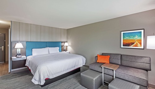 Zimmer, 1 King-Bett und Schlafsofa, Kühlschrank