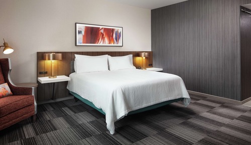 Zimmer, 1 King-Bett, barrierefrei (Roll-In Shower)