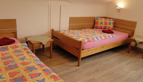 Basic-Zweibettzimmer, 2 Einzelbetten, Nichtraucher, Gemeinschaftsbad