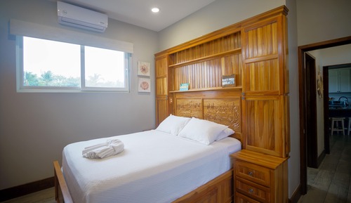 Deluxe-Zimmer, 1 Schlafzimmer, Poolblick