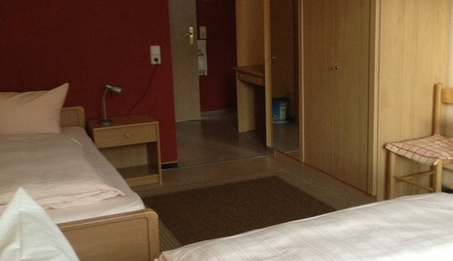 Dreibettzimmer