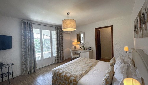 Superior-Doppelzimmer (with Loggia)