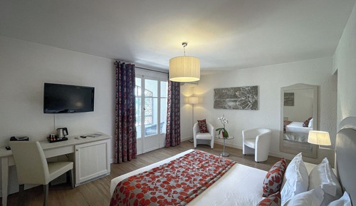 Romantisches Doppelzimmer (with Loggia)