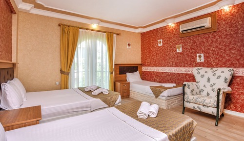 Familien-Vierbettzimmer