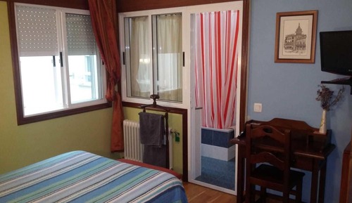 Doppelzimmer, eigenes Bad