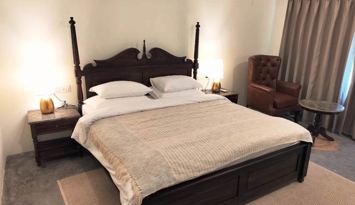 Premium-Doppel- oder -Zweibettzimmer