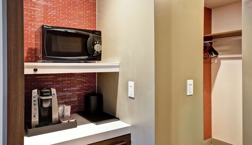 Zimmer, 1 King-Bett, barrierefrei (Hearing)