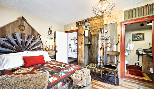 Jolly Rancher Barn Room