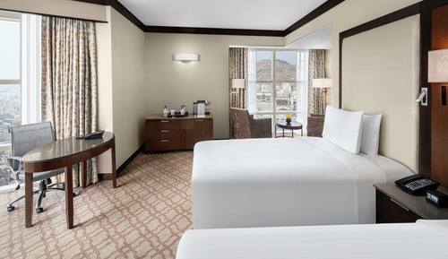 Familienzimmer, 2 Einzelbetten, Verbindungszimmer, eingeschränkter Ausblick