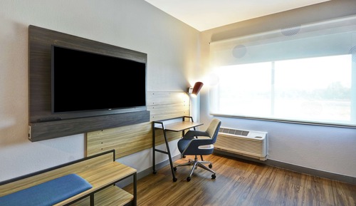 Zimmer, 1 King-Bett, barrierefrei (Mobility & Hearing, Roll-in Shower)