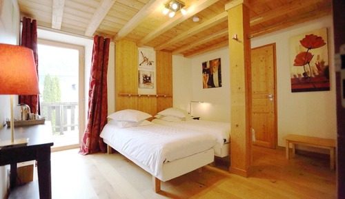 Superior-Doppel- oder -Zweibettzimmer (Perle)