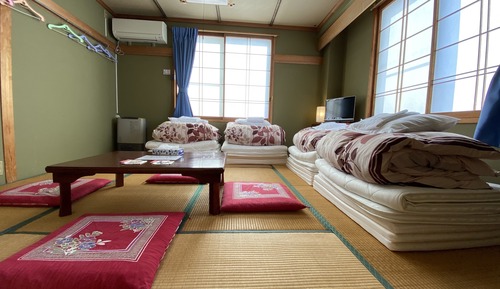 Traditional-Dreibettzimmer, Gemeinschaftsbad (Japanese Style, Shared Toilet)