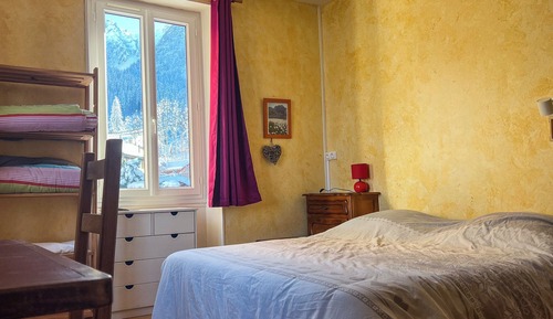 Familien-Vierbettzimmer