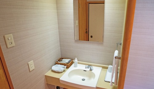 Familienzimmer, Gemeinschaftsbad (Japanese room with Shared Bathroom)