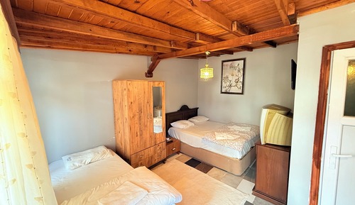 Familien-Dreibettzimmer, Mehrere Betten, Gartenblick