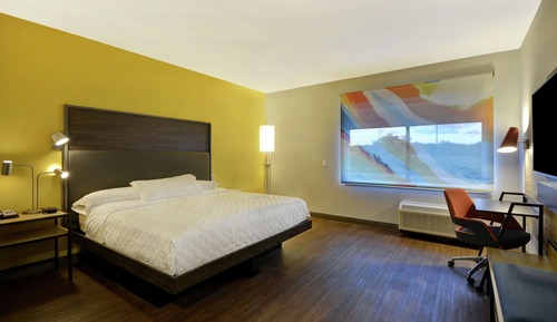 Zimmer, 1 King-Bett, barrierefrei (Hearing)