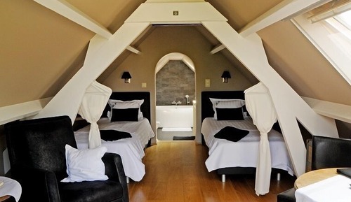 Zweibettzimmer