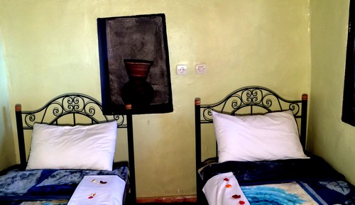 Doppel- oder Zweibettzimmer