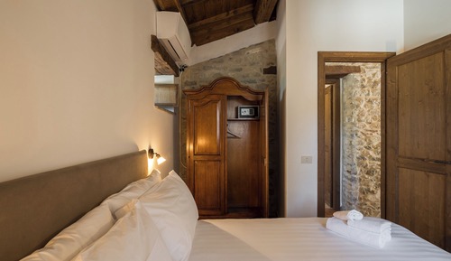 Traditional-Apartment