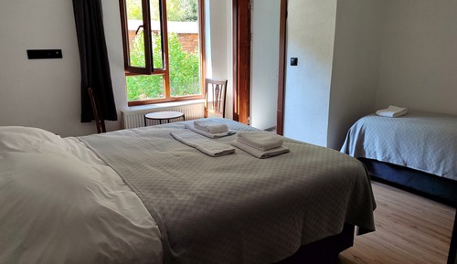 Standard-Dreibettzimmer