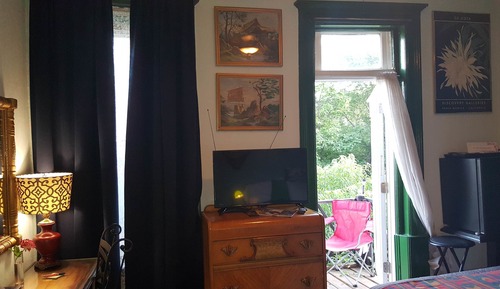 Zimmer, eigenes Bad (Deco Room)