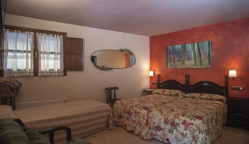 Dreibettzimmer