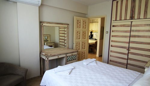 Familienapartment, Annex