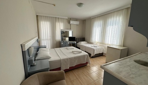 Standardzimmer, Annex