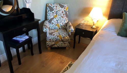 Doppelzimmer, eigenes Bad