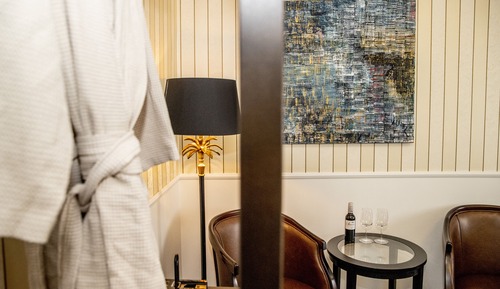 Standard-Doppelzimmer, Gemeinschaftsbad