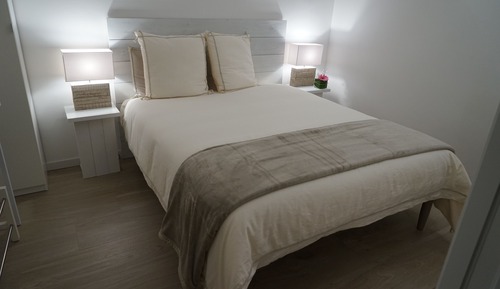 Design-Dreibettzimmer, Mehrere Betten, Nichtraucher, mit Bad