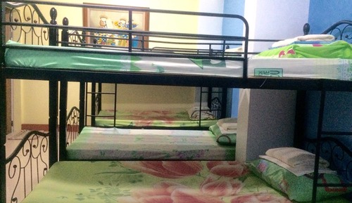 Gemeinsamer Schlafsaal, 1 Schlafzimmer, eigenes Bad