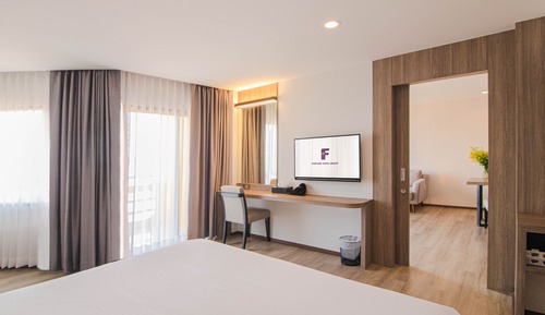 Junior Suite Room