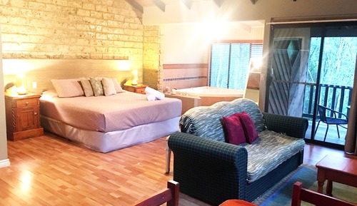 Deluxe-Studio, Whirlpool (Inela Yunka)