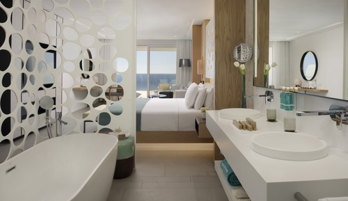 Zimmer (Junior Suite Sea Front Panoramic View)