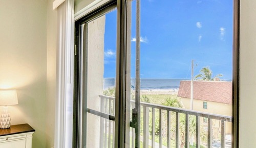 Apartment (2 Bedrooms)