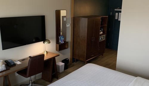 Design-Zimmer, 1 King-Bett (Hearing Accessible)