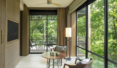 Junior-Suite, 1 King-Bett, Balkon, Eckzimmer (View)