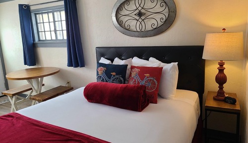 Ferienhütte, 1 Queen-Bett, Nichtraucher, Kühlschrank und Mikrowelle