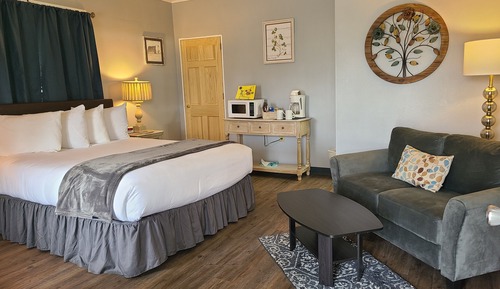 Standard-Studiosuite, 1 Queen-Bett, Nichtraucher, Kühlschrank und Mikrowelle