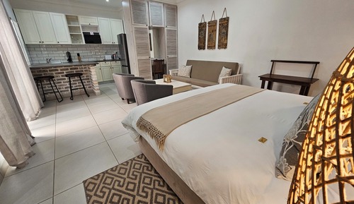 Luxury-Doppel- oder -Zweibettzimmer, 1 Schlafzimmer, Blick auf den Innenhof, Erdgeschoss