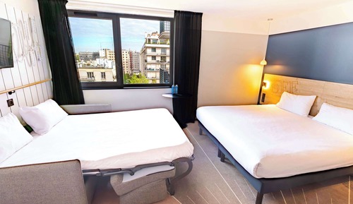Standard-Suite, 1 Doppelbett und Schlafsofa
