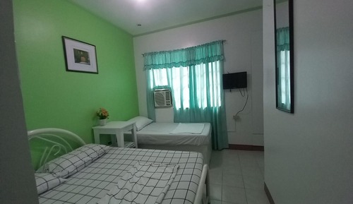 Standard-Dreibettzimmer