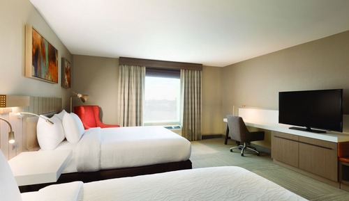 Zimmer, 2 Queen-Betten, barrierefrei (Roll-in Shower)