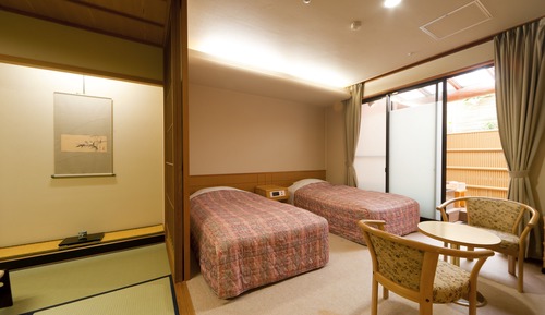 Traditional-Zimmer (Yu No Hana No Sato)