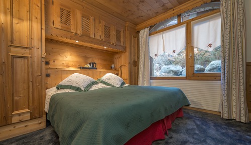 Traditional-Dreibettzimmer
