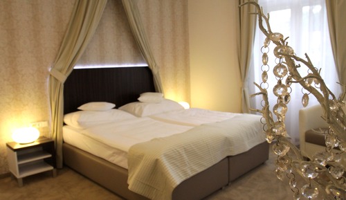 Deluxe-Doppel- oder -Zweibettzimmer
