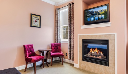 Romantisches Zimmer, 1 King-Bett, Kamin, Blick auf den Innenhof