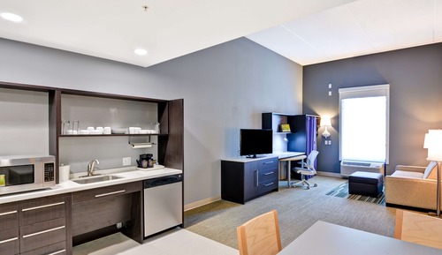 Suite, 2 Queen-Betten, barrierefrei (Mobility & Hearing, Roll-in Shower)
