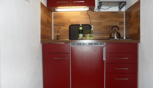 Executive-Studio, eigenes Bad, Gartenblick (Studio 2 Rot)